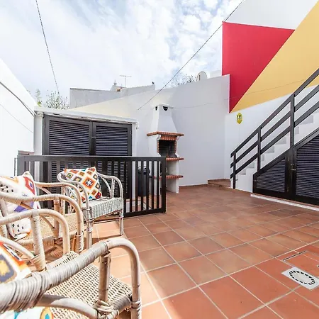 J - Casa Do Farol 라고스