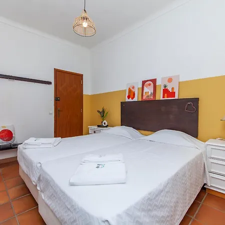 J - Casa Do Farol Guest house Lagos