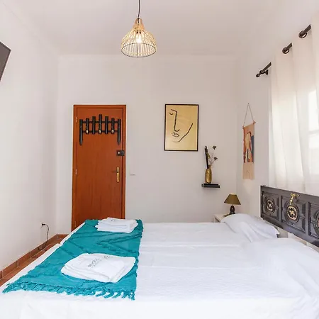 J - Casa Do Farol Guest house