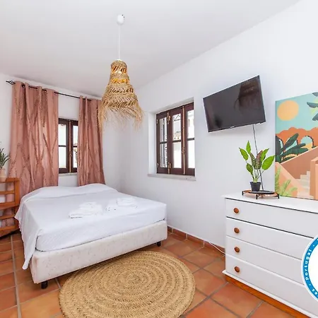 בית הארחה J - Casa Do Farol לאגוּ‏ש