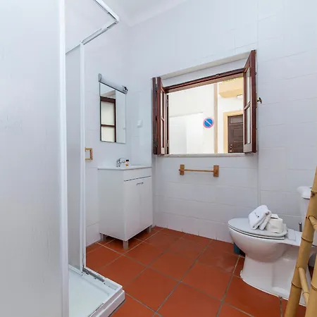 J - Casa Do Farol Лагуш